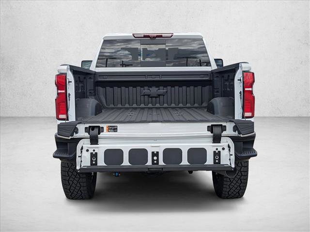 New 2026 Chevrolet Silverado 2500 ZR2 image 9