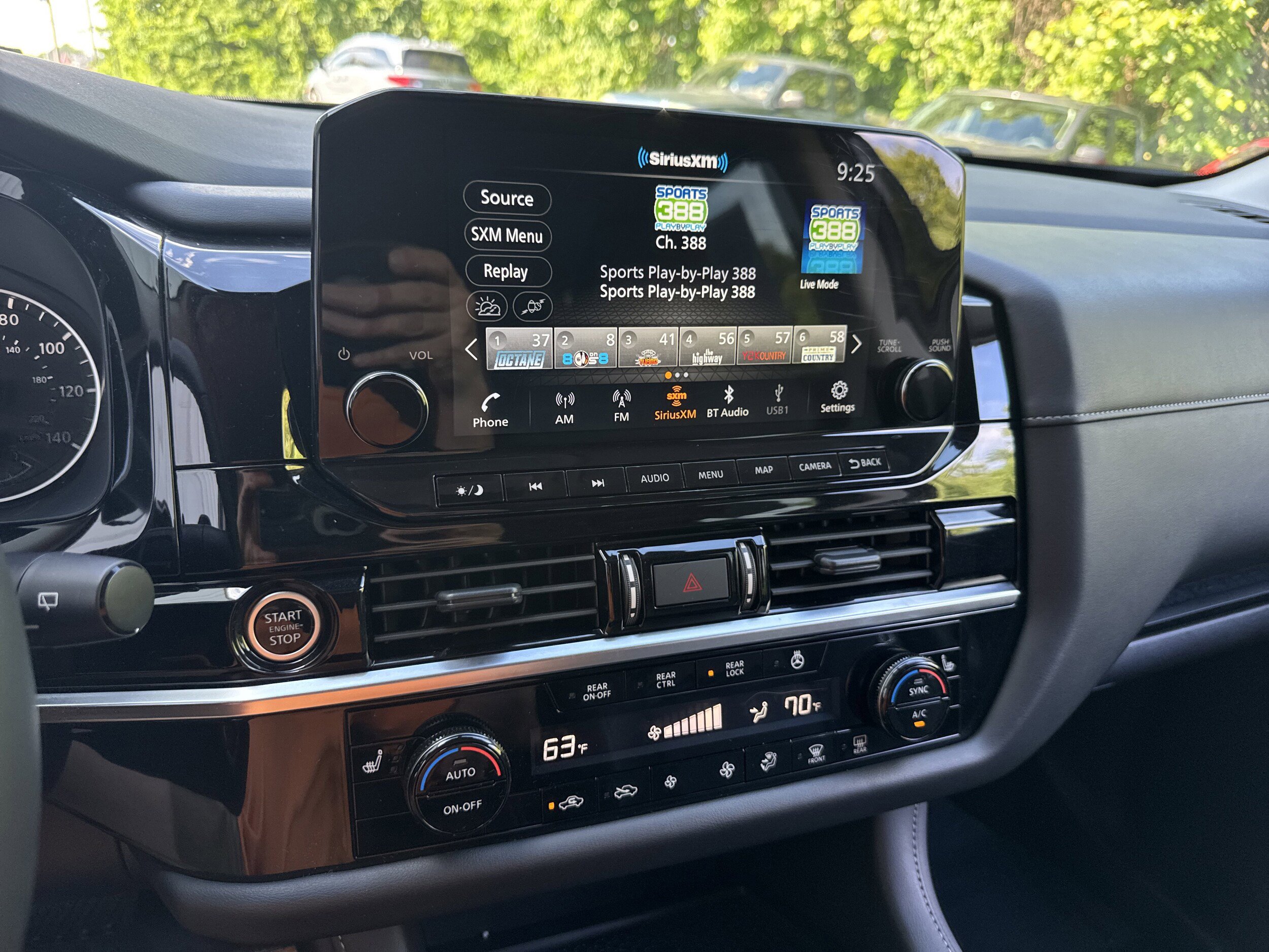 Used 2024 Nissan Pathfinder SL AWD/4WD image 20