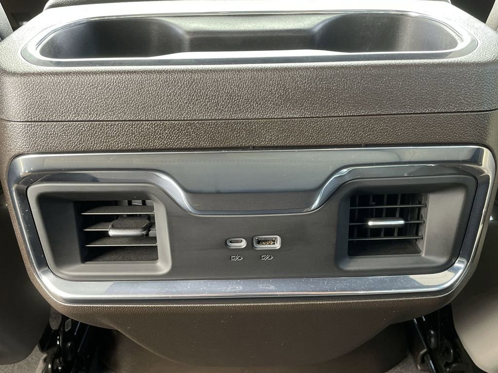 Used 2025 GMC Sierra 2500 SLT w/ SLT Convenience Package image 21