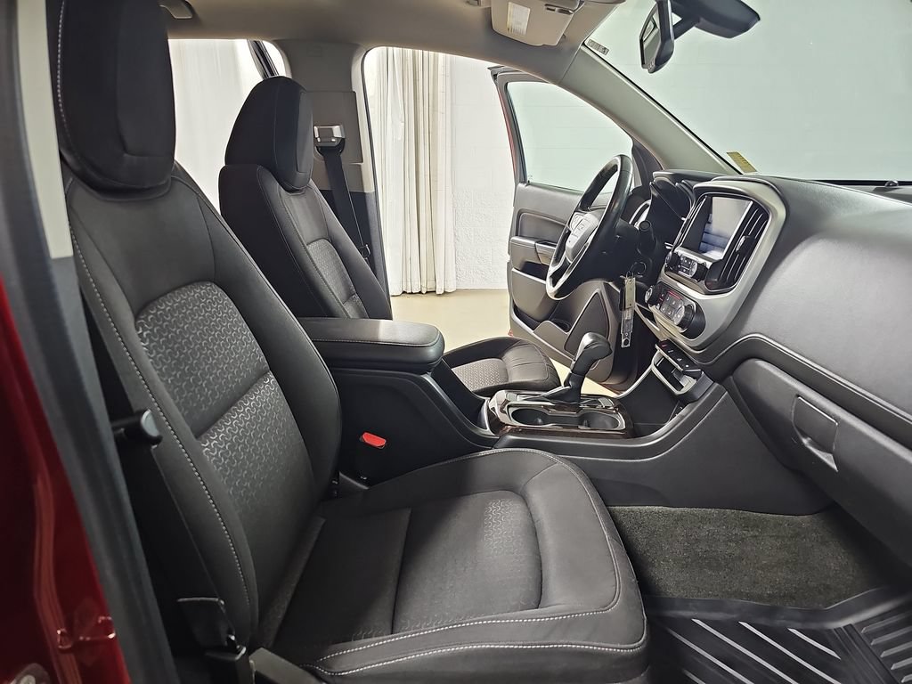 Used 2015 GMC Canyon SLE AWD/4WD image 13