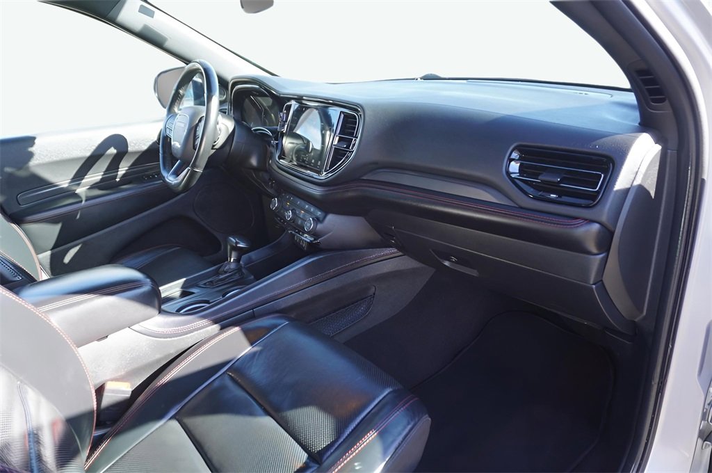 Used 2023 Dodge Durango GT image 11