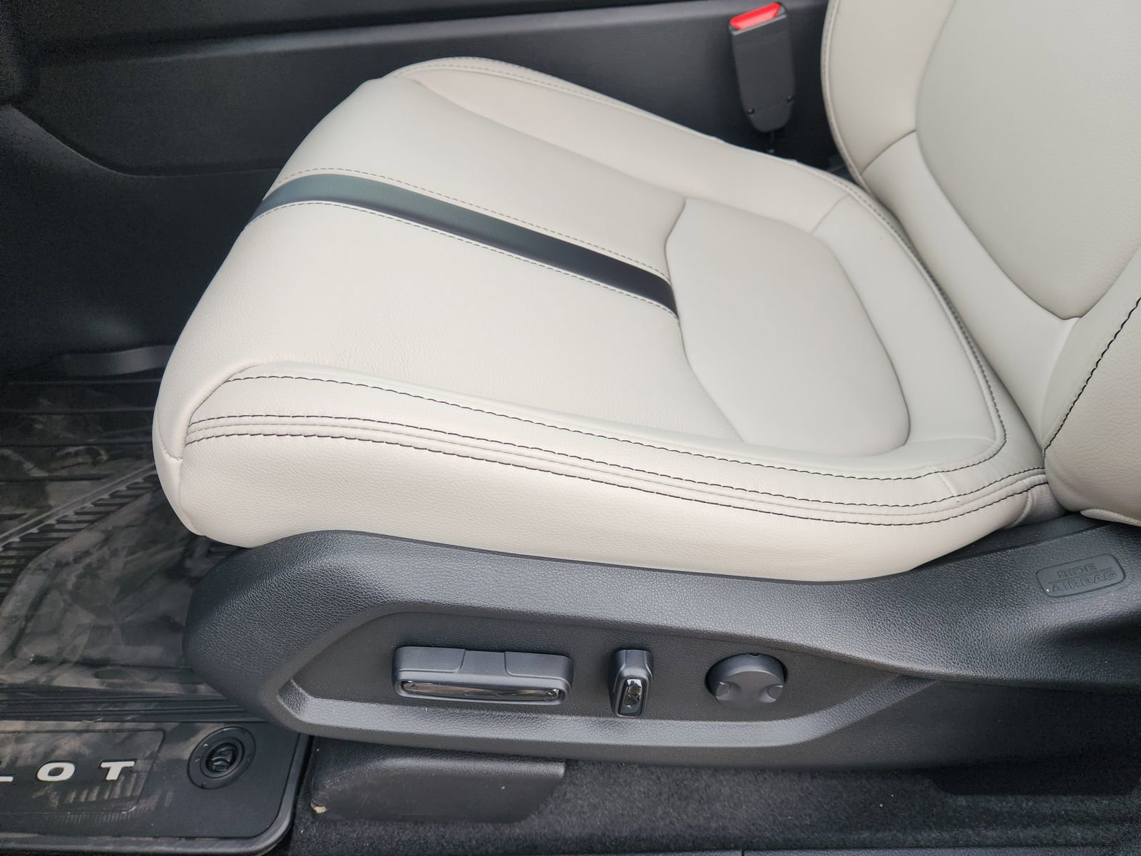 New 2026 Honda Pilot Touring image 27