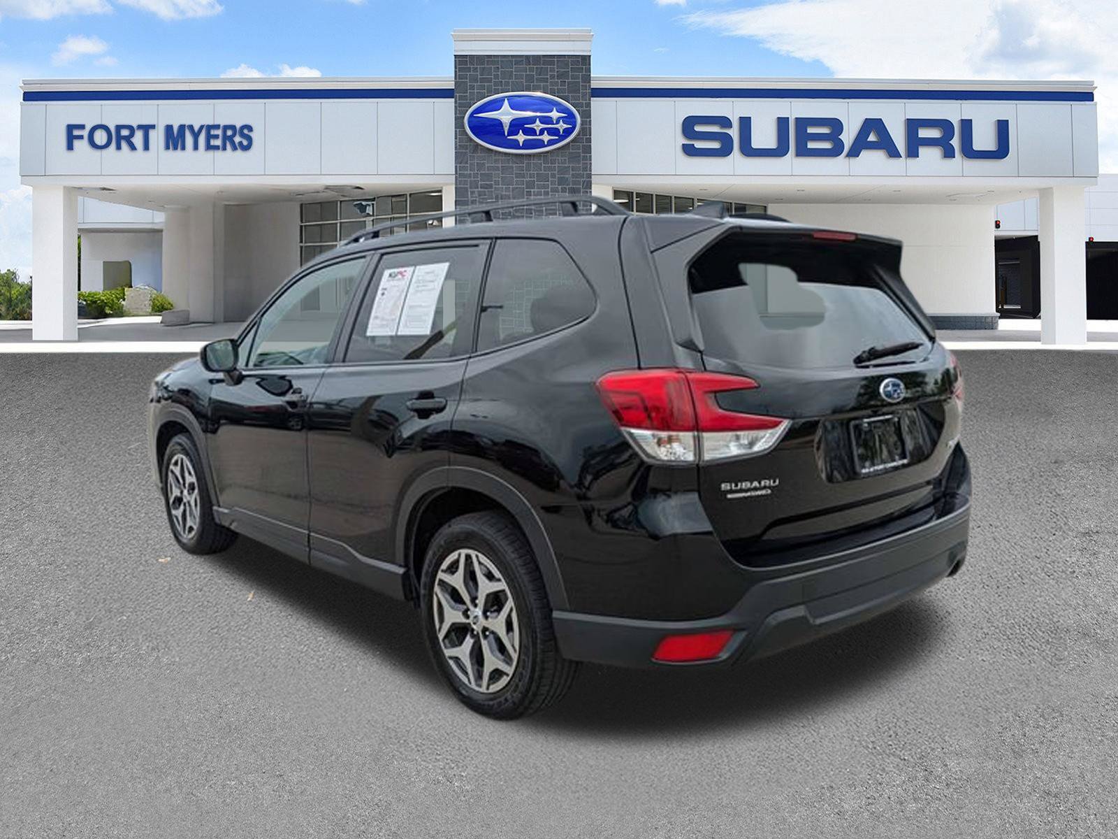 Used 2024 Subaru Forester Premium AWD/4WD image 7