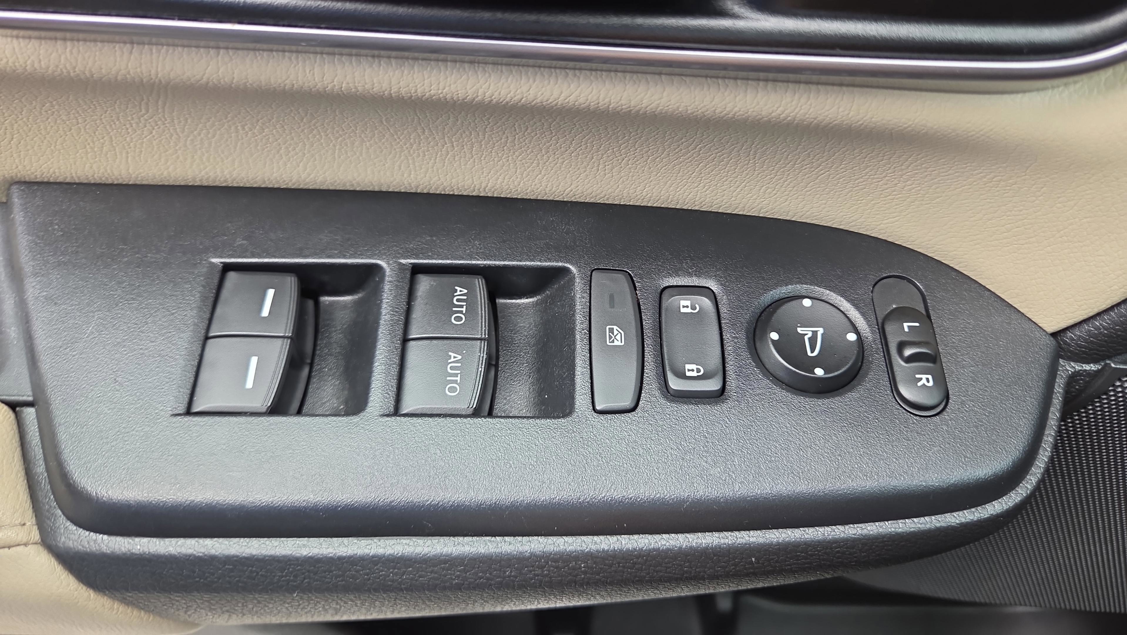 Used 2018 Honda CR-V EX-L image 33