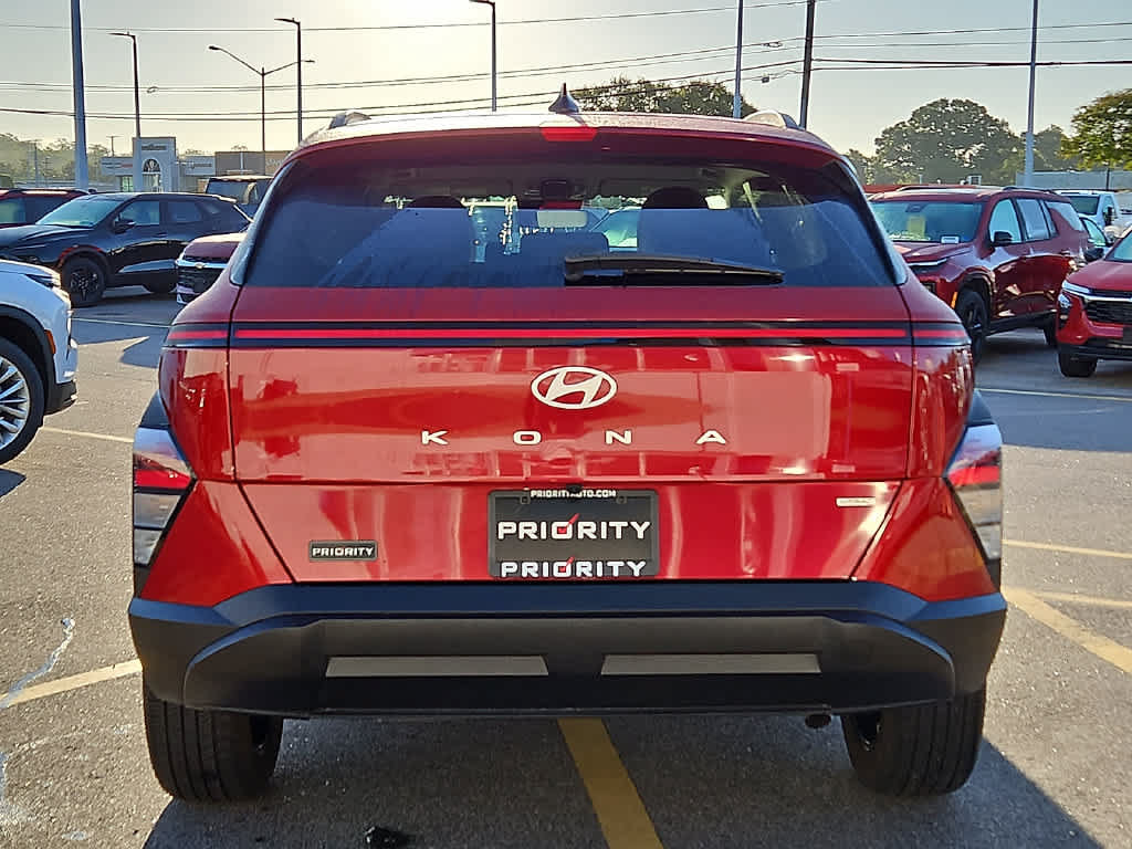 Used 2024 Hyundai Kona SEL w/ Convenience Package AWD/4WD image 5