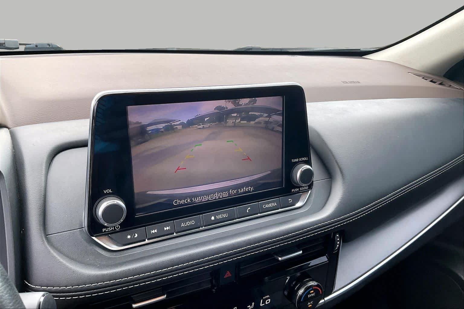 Used 2022 Nissan Rogue SV FWD image 26