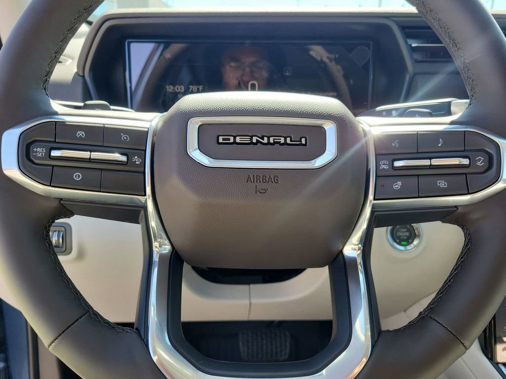 New 2026 GMC Terrain Denali w/ LPO, Black Badging Package image 11