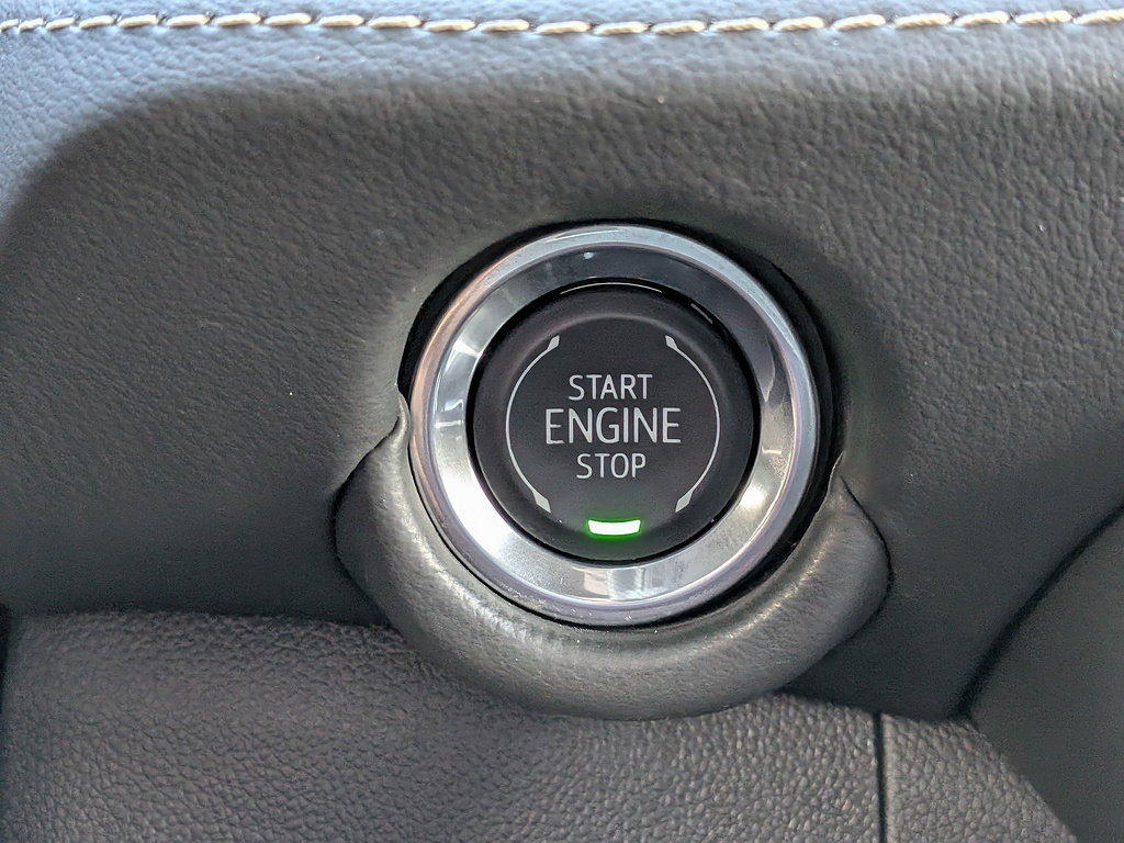 Certified 2025 Chevrolet Suburban Premier AWD/4WD image 27