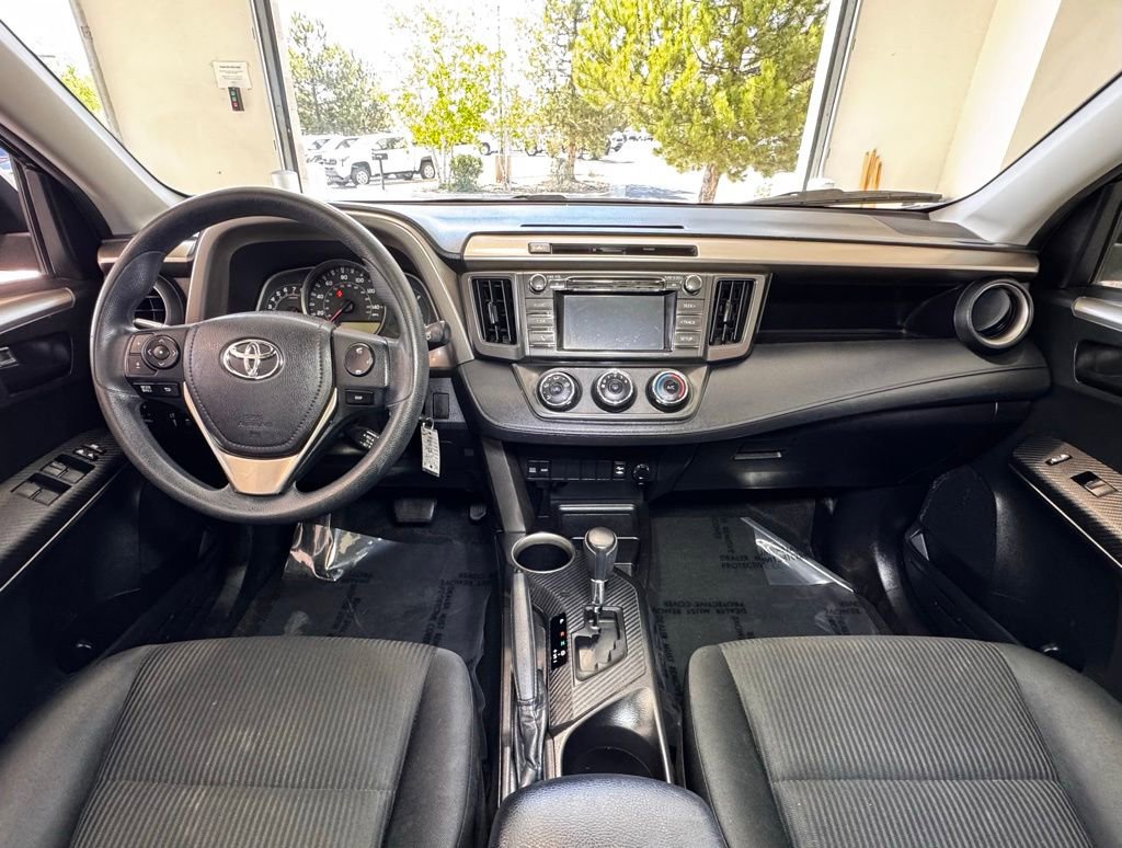 Used 2014 Toyota RAV4 LE AWD/4WD image 15