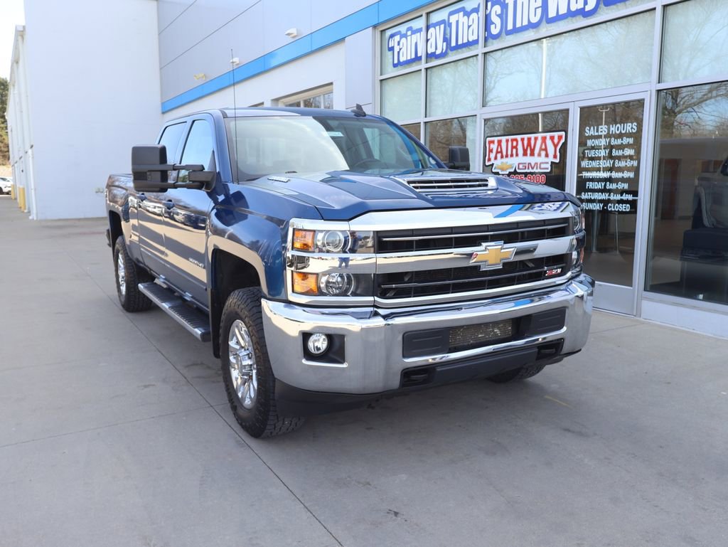 Used 2018 Chevrolet Silverado 2500 LT w/ LT Convenience Package image 2