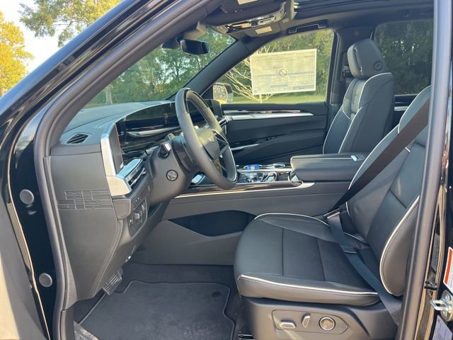 New 2026 Cadillac Escalade Luxury w/ Touring Package RWD image 18