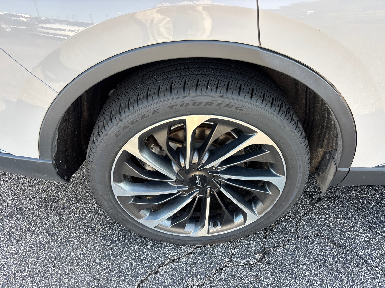Certified 2020 Lincoln Aviator Reserve w/ Equipment Group 202A AWD/4WD image 10