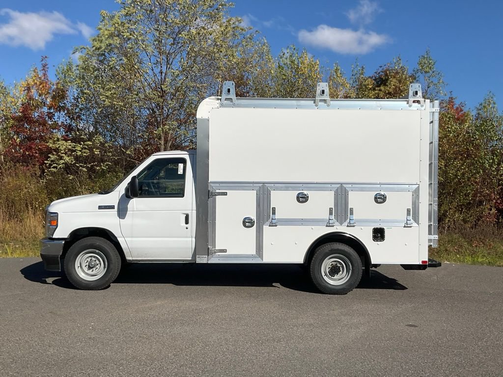 New 2026 Ford E-350 and Econoline 350 Super Duty w/ Power Equipment Group RWD image 20