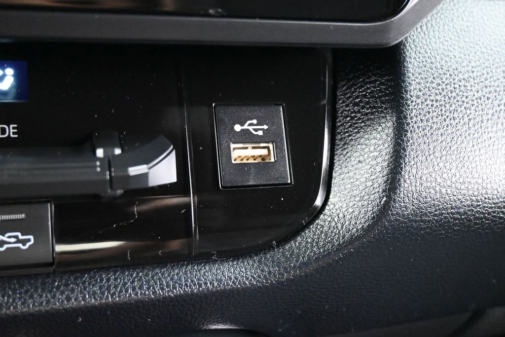 Used 2025 Toyota Tundra SR5 RWD image 13