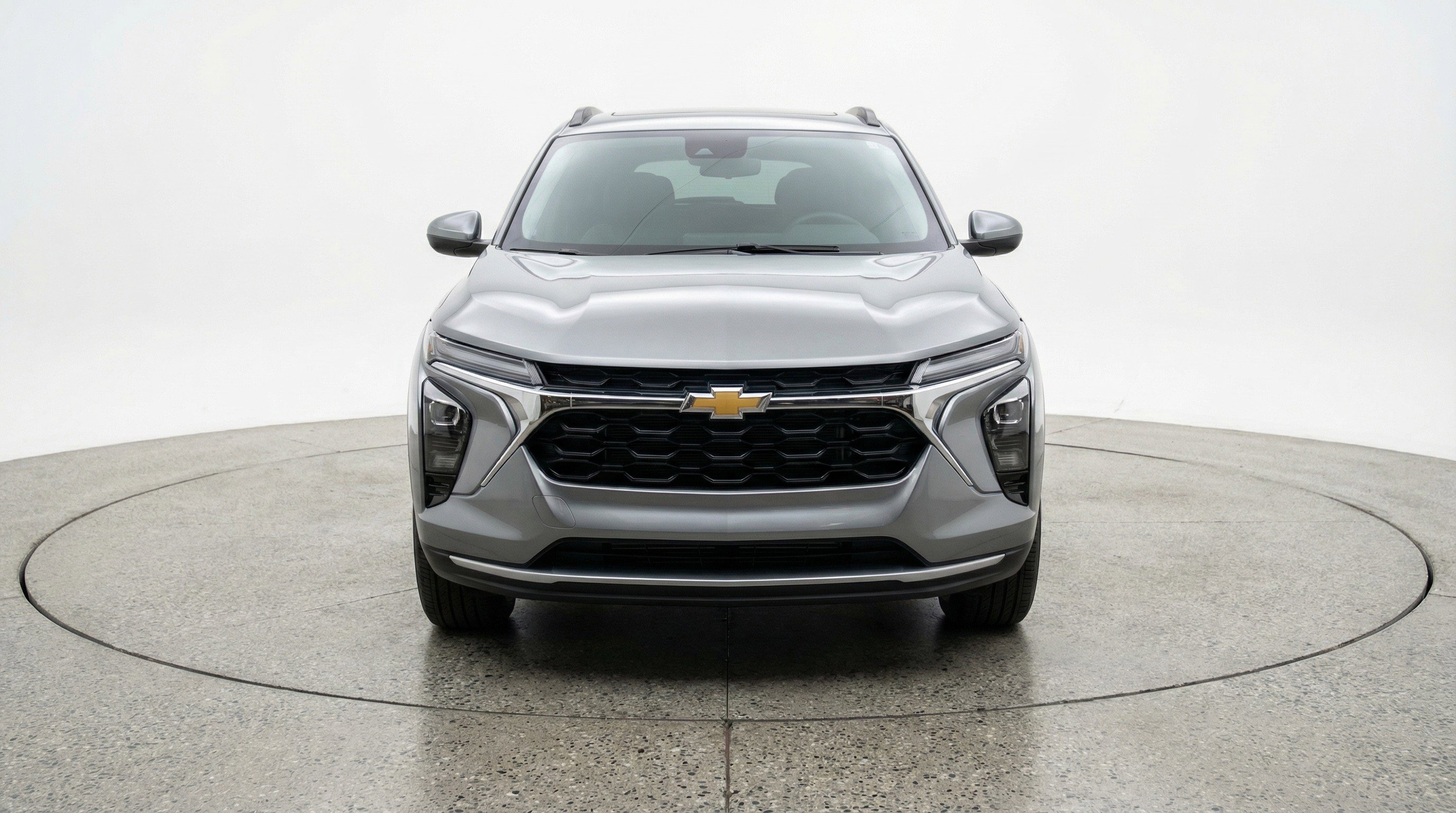Used 2025 Chevrolet Trax LT w/ LT Convenience Package image 2