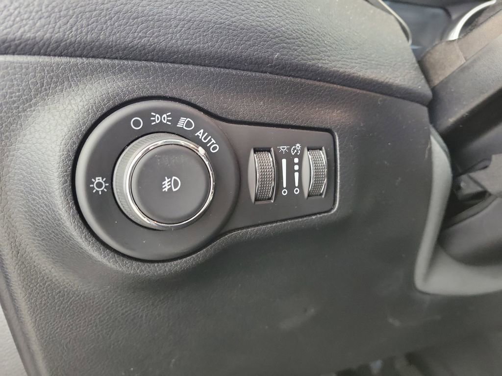 Used 2021 Jeep Compass Latitude w/ Convenience Group image 13