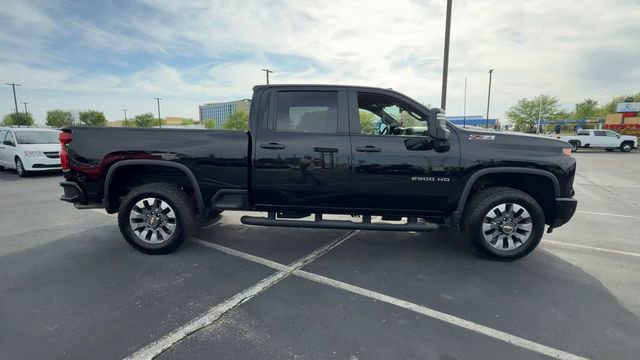 Used 2025 Chevrolet Silverado 2500 Custom w/ Custom Value Package AWD/4WD image 9