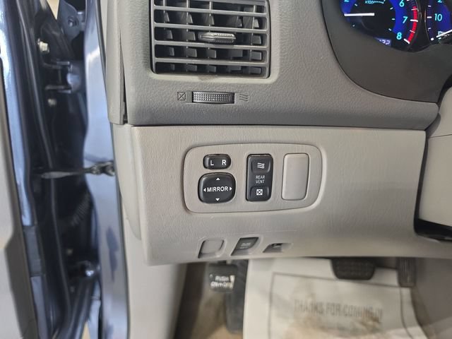 Used 2007 Toyota Sienna LE w/ LE Pkg 2 FWD image 18