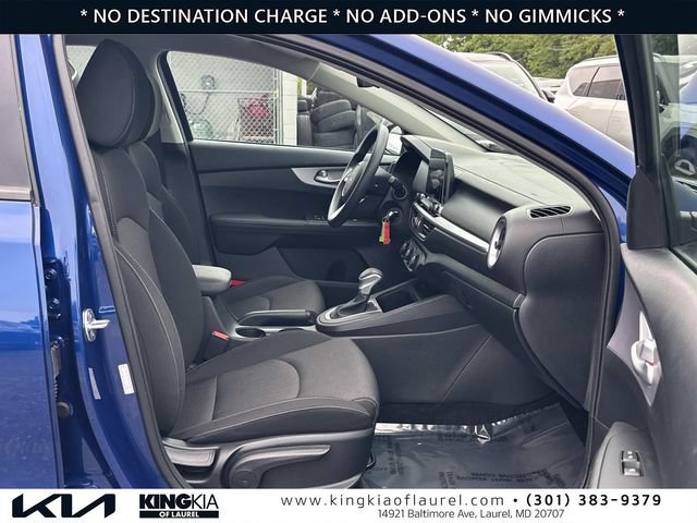 Used 2024 Kia Forte LXS w/ LXS Technology Package FWD image 16