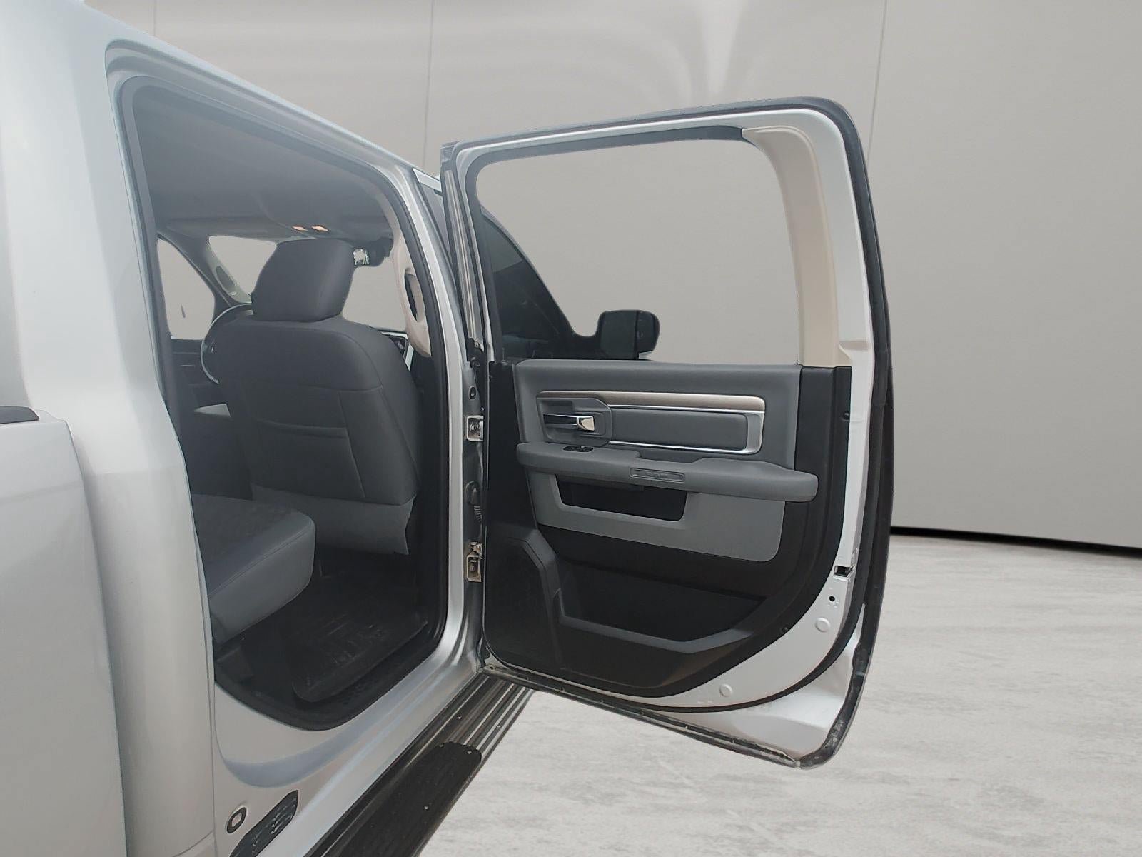 Used 2017 RAM 1500 Big Horn AWD/4WD image 17