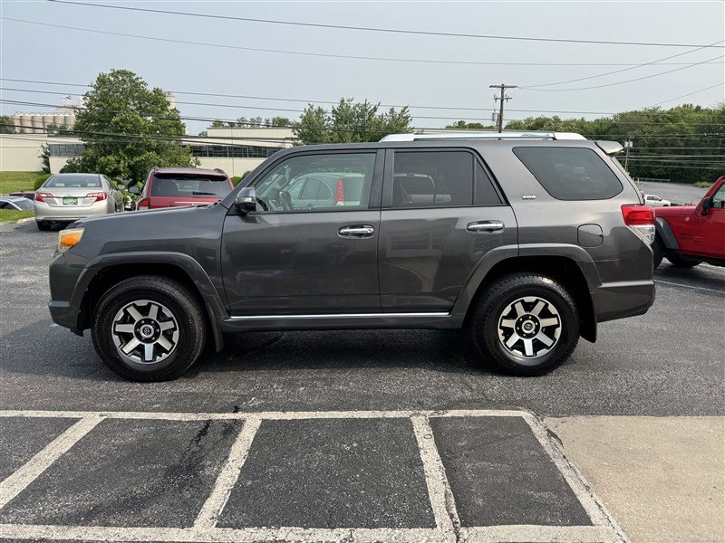 Used 2011 Toyota 4Runner SR5 image 5