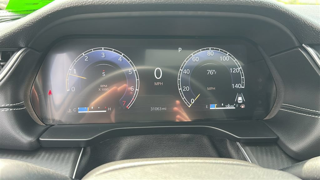 Used 2025 Jeep Grand Cherokee Altitude AWD/4WD image 17