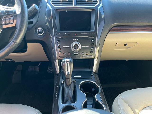 Used 2019 Ford Explorer Limited w/ Class III Trailer Tow Package image 11