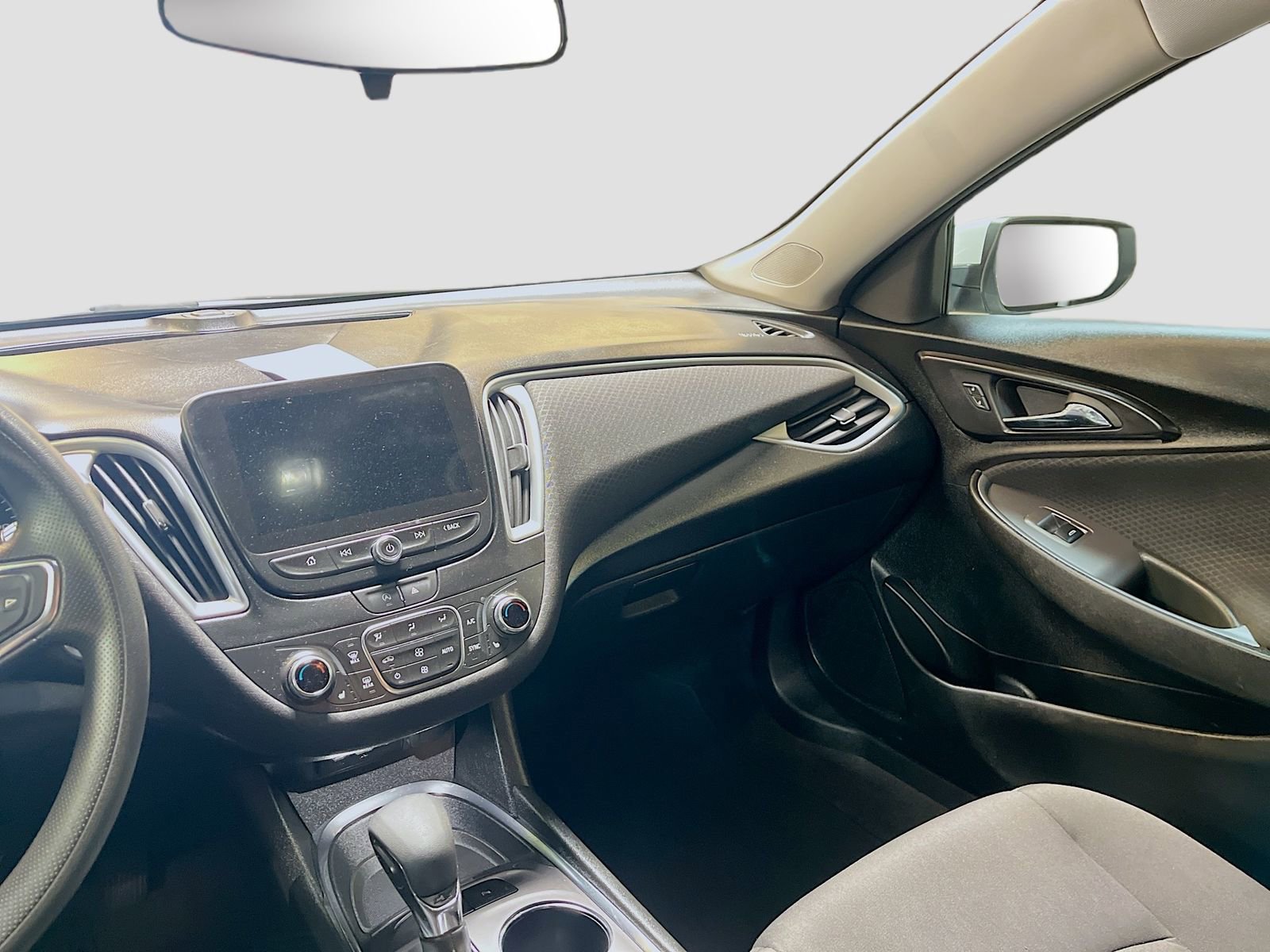 Used 2024 Chevrolet Malibu LT FWD image 22