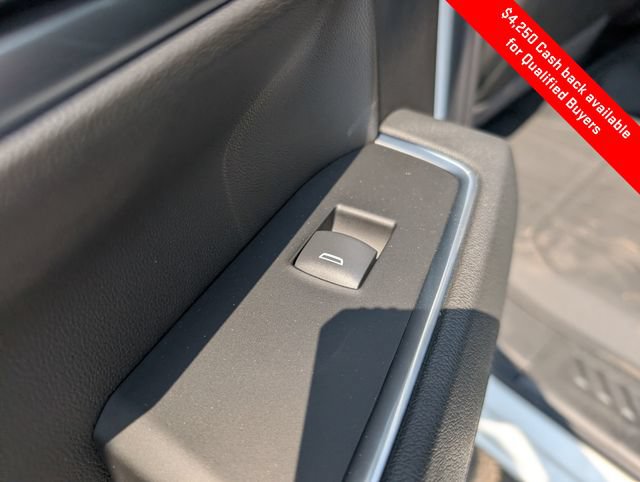 New 2026 GMC Sierra 1500 SLT AWD/4WD image 13