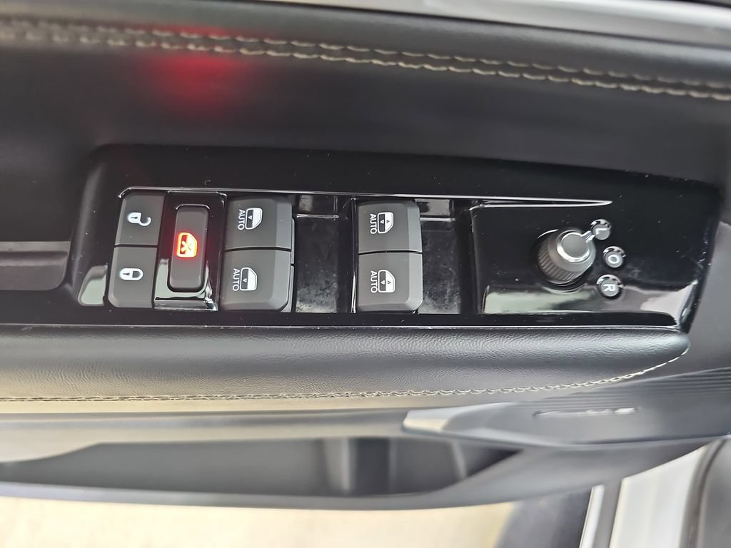Used 2022 Jeep Wagoneer Series II AWD/4WD image 35