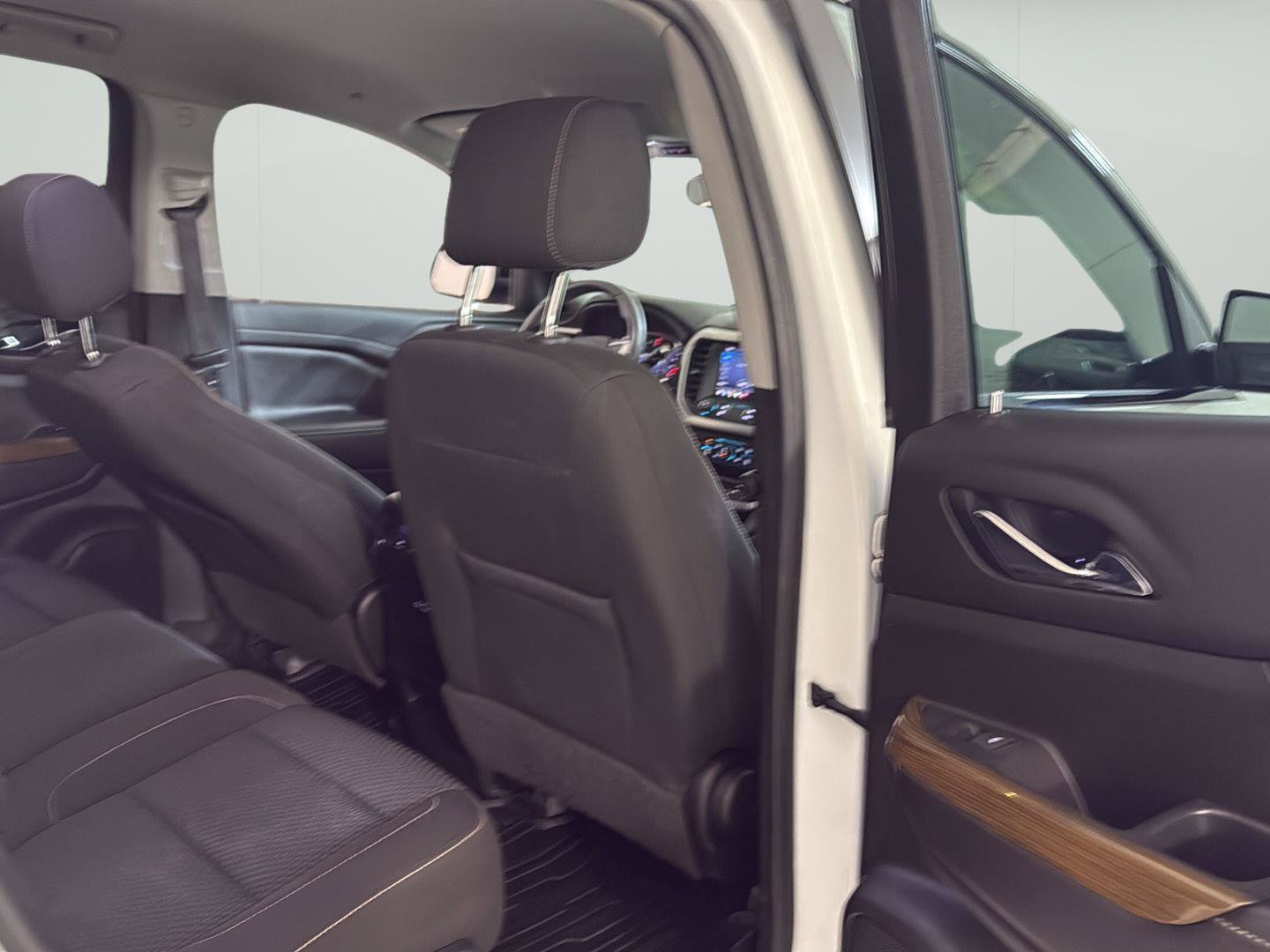 Certified 2021 GMC Acadia SLE w/ Elevation Edition FWD image 13