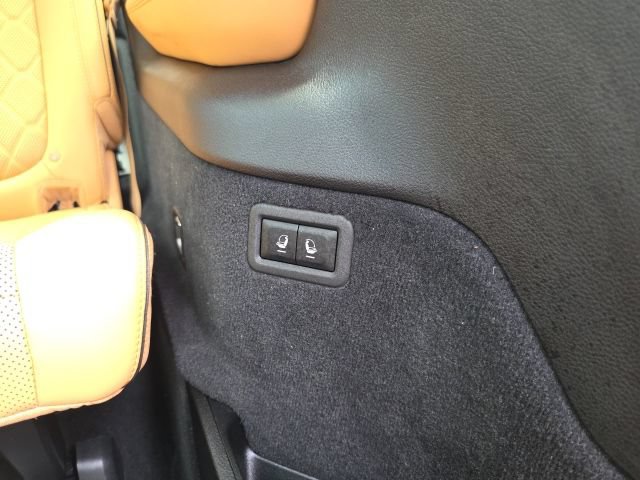 Used 2025 Jeep Grand Wagoneer L Series III w/ Rear Seat Video Group 1 AWD/4WD image 42