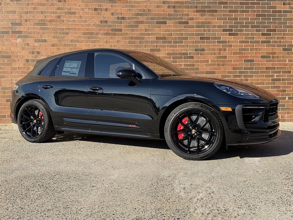 New 2026 Porsche Macan GTS image 9