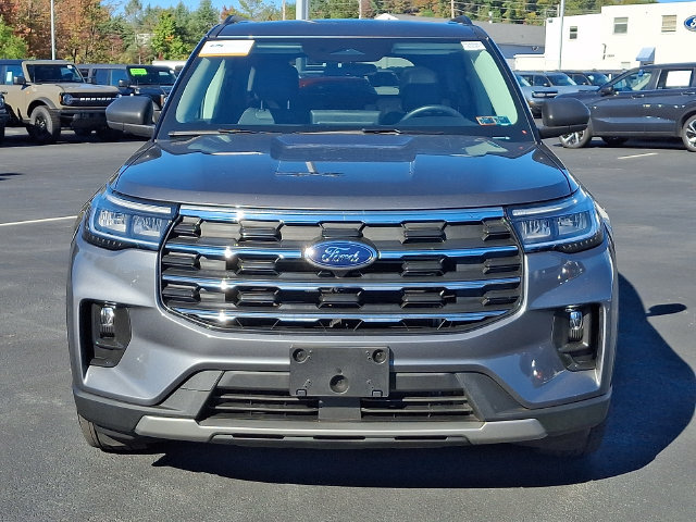 Certified 2025 Ford Explorer Active w/ Active Comfort Package AWD/4WD image 3