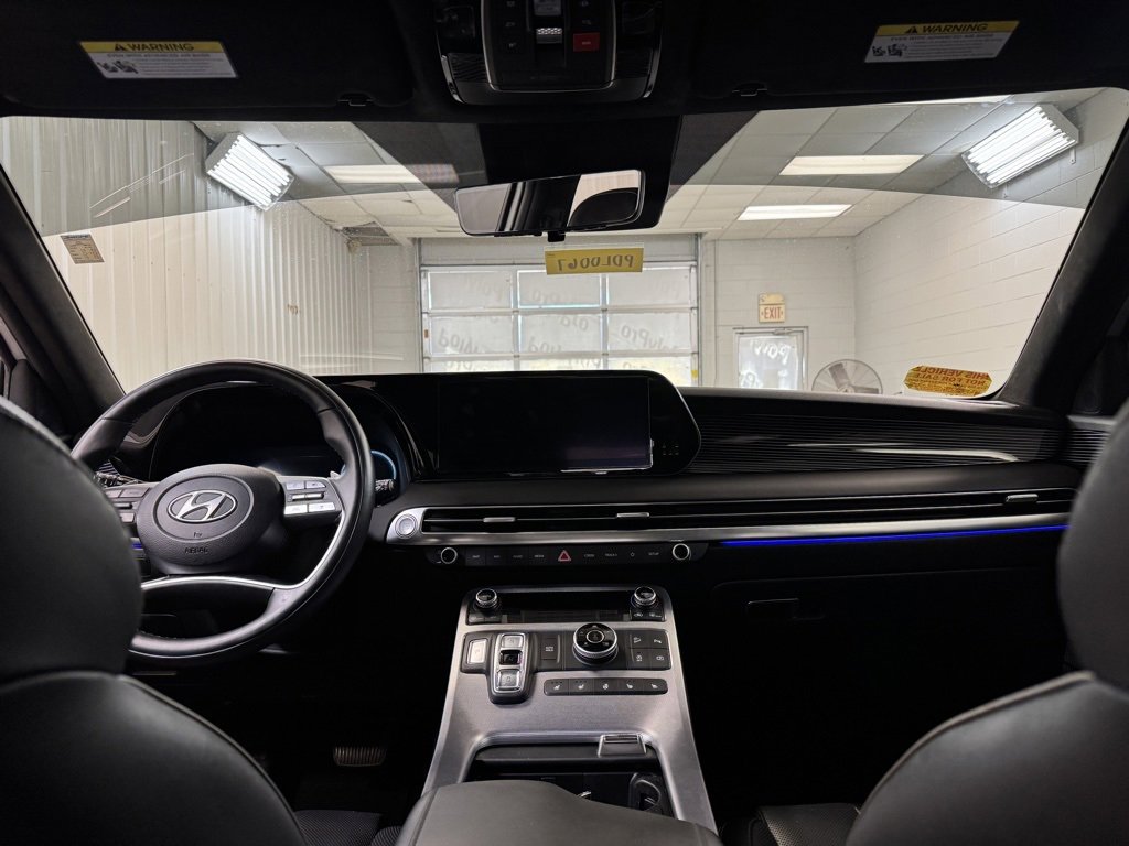 Used 2023 Hyundai Palisade Calligraphy image 22