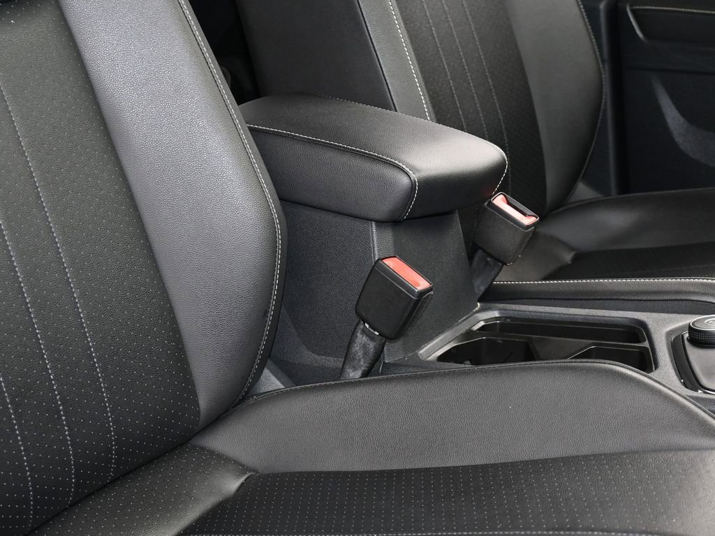 Used 2022 Volkswagen Tiguan SE R-Line image 48