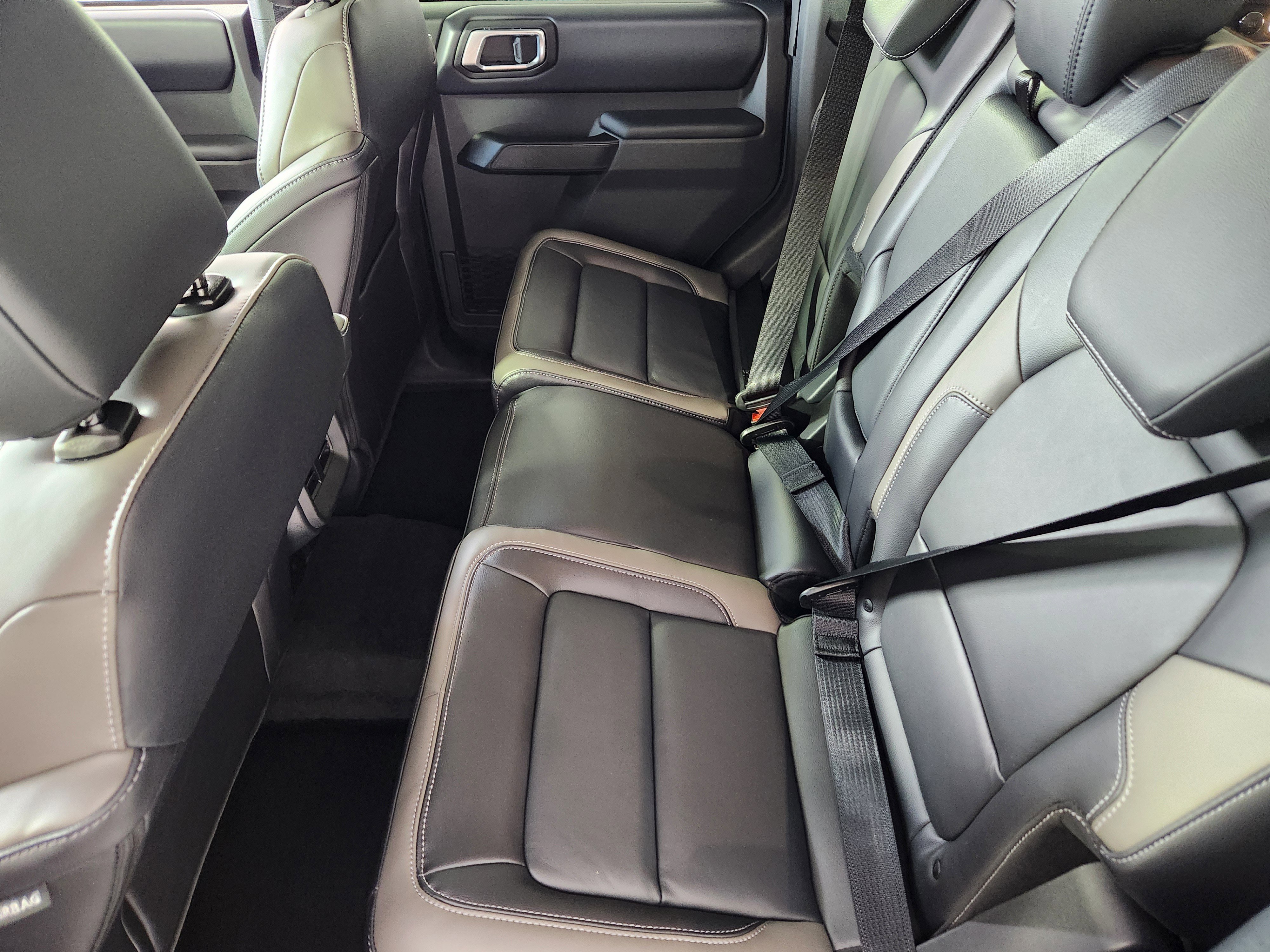 New 2025 Ford Bronco Outer Banks image 14