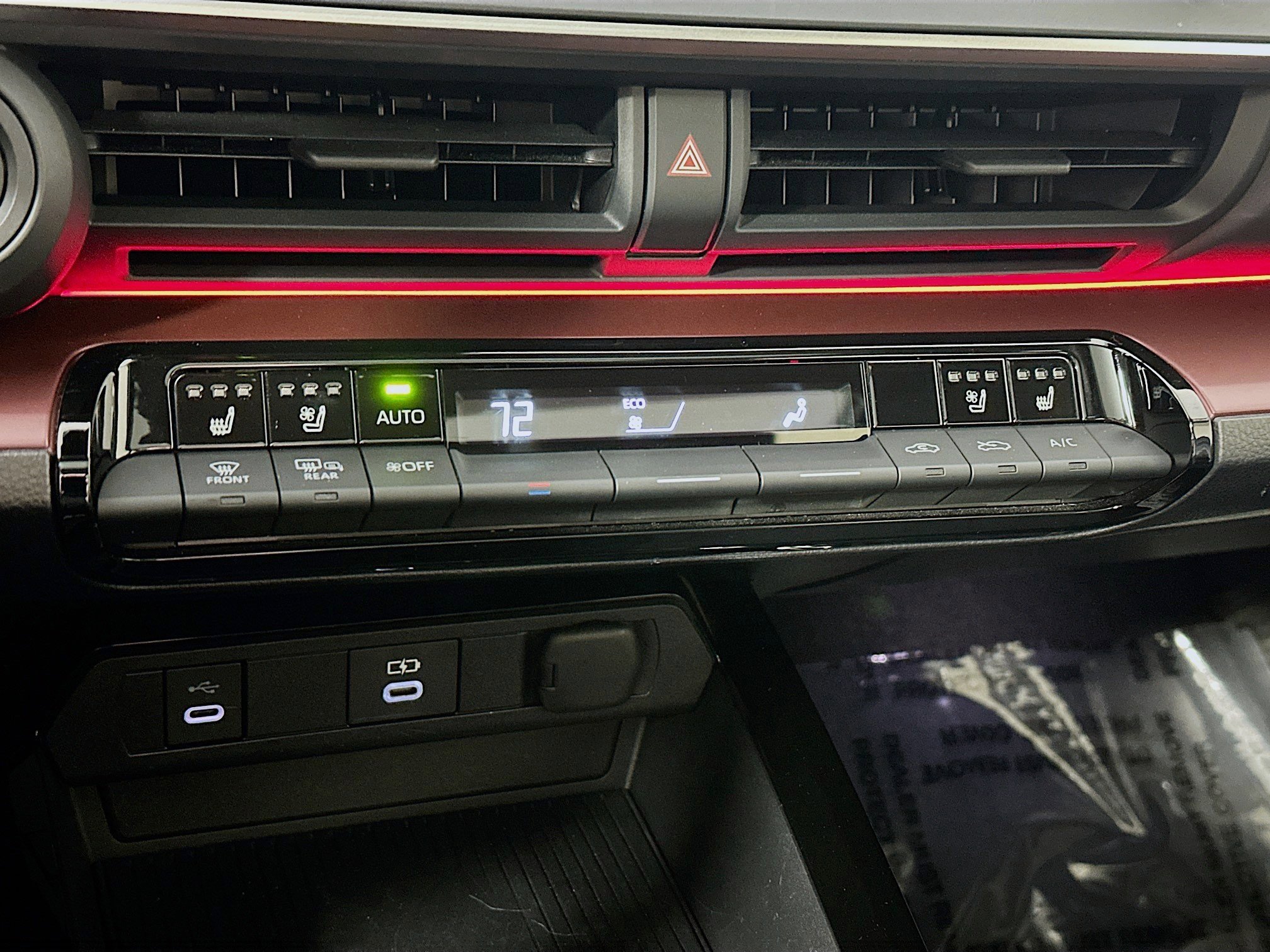 Used 2024 Toyota Prius Prime Premium w/ Advanced Technology Package FWD image 15