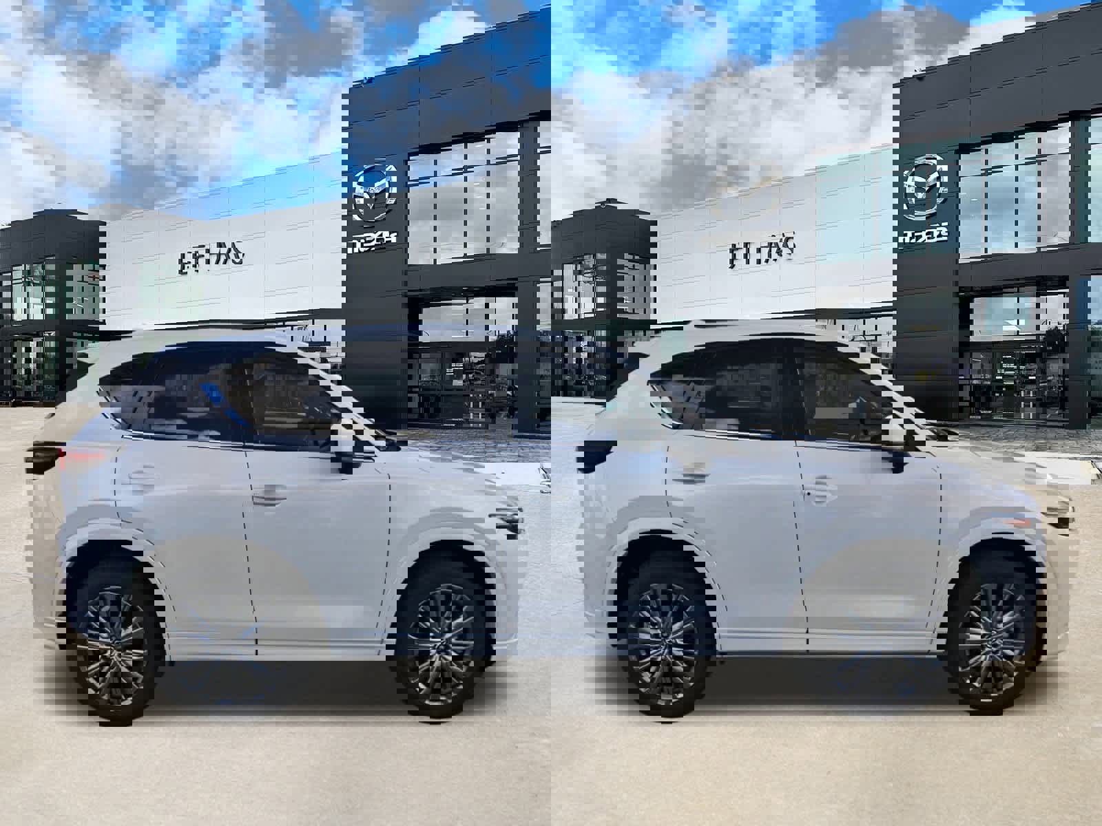 New 2025 MAZDA CX-5 Signature image 5