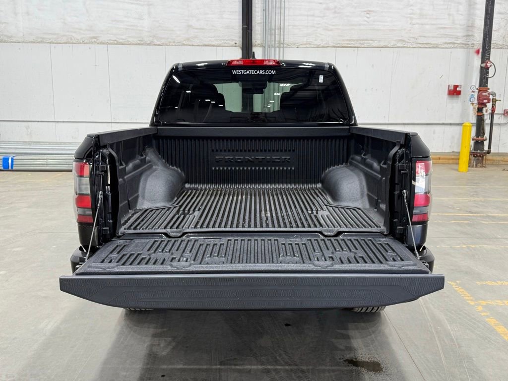 Used 2023 Nissan Frontier SV image 53