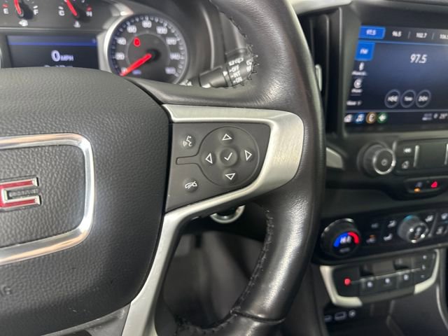 Used 2022 GMC Terrain SLT w/ Elevation Edition image 16