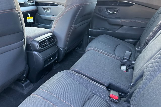 New 2026 Honda Pilot Sport image 13