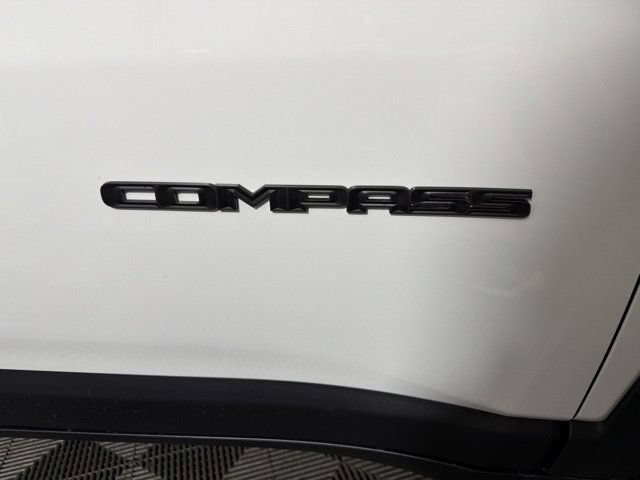 New 2026 Jeep Compass Limited AWD/4WD image 3