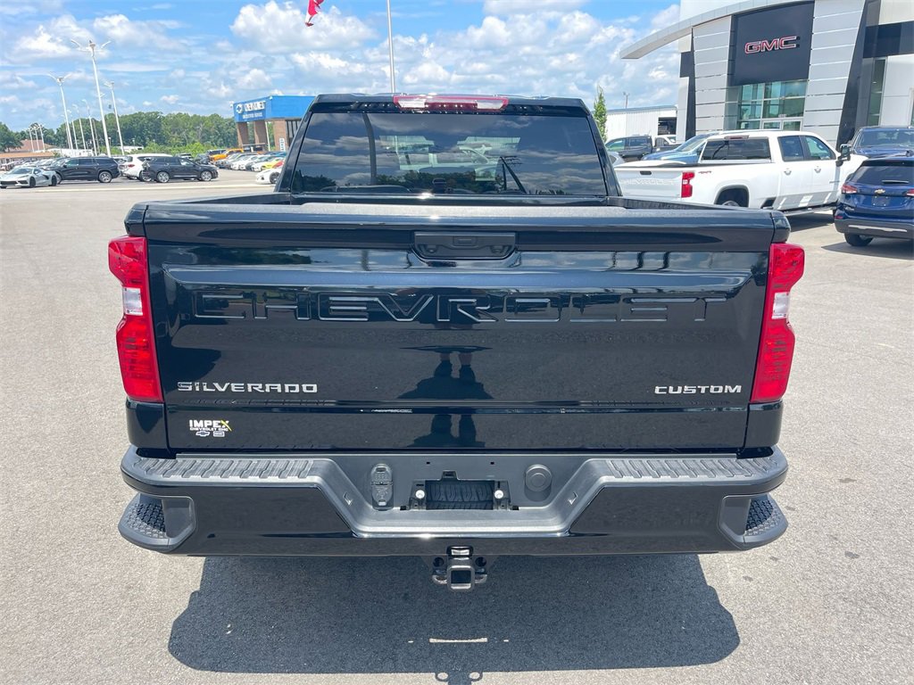 Used 2024 Chevrolet Silverado 1500 Custom image 4