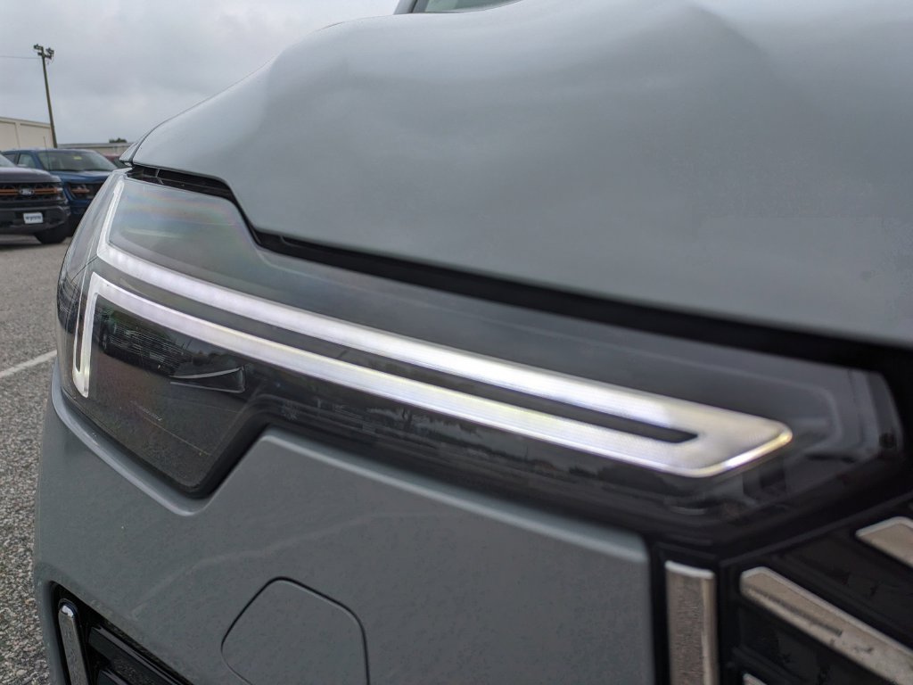 New 2026 Volvo XC90 B6 Plus w/ Protection Package Premier AWD/4WD image 10