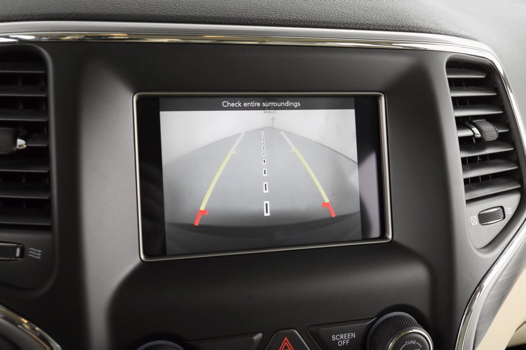 Certified 2021 Jeep Grand Cherokee Laredo image 31