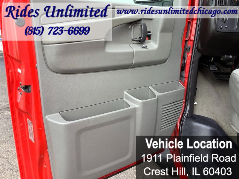 Used 2006 Chevrolet Express 3500 Extended Passenger w/ LT Preferred Equipment Group RWD image 13
