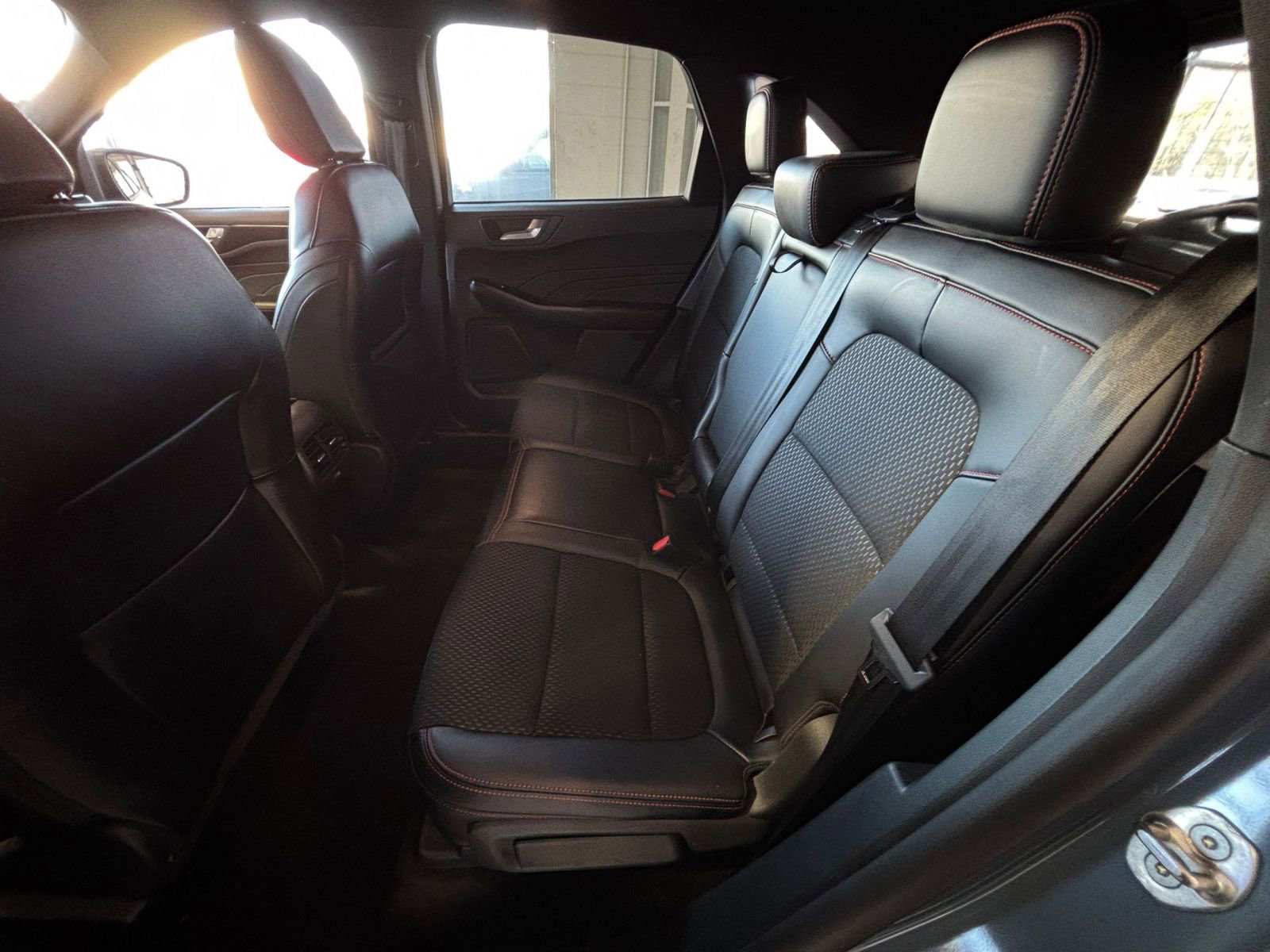 Used 2025 Ford Escape ST-Line image 26