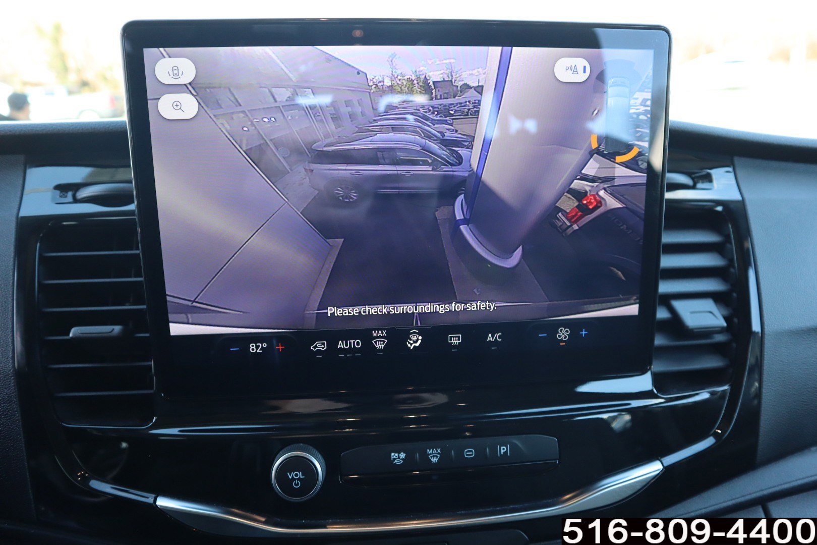 Used 2023 Ford Transit 350 XLT image 23