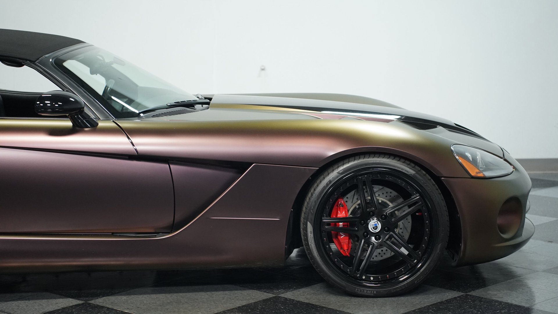 Used 2006 Dodge Viper SRT-10 image 24